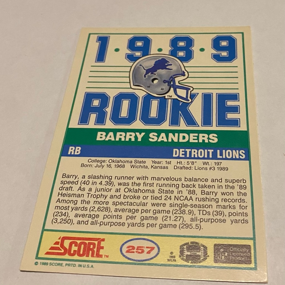 Barry Sanders RC Rookie 1989 Score Football Card Vintage Collectible # 257 - Picture 2 of 3